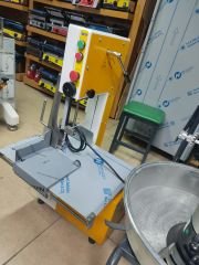 HNC MARKA 1.5 KW 2 HP GENİŞ TEPSİ ÖZEL MODEL ET KEMİK KESME TESTERESİ 5 Adet şerit hediyeli